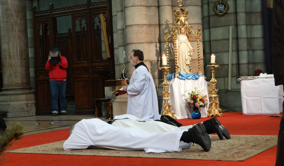 RETOUR SUR L’ORDINATION DIACONALE DE FRÉDÉRIC JORY ET SUR L’ORDINATION PRESBYTÉRALE DU PÈRE JEAN-NESTOR RANDRIANANTENAINA